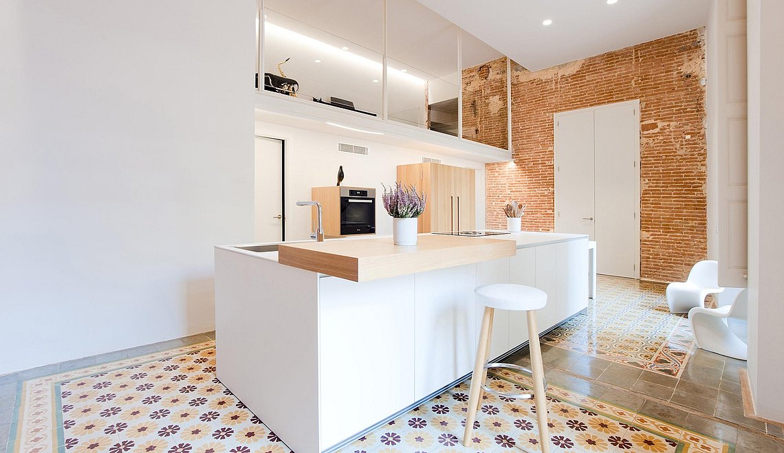 The bulthaup kitchen brings rationality and warmth to the common space of the home